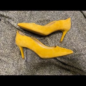 Good condition Vince Camuto yellow heels